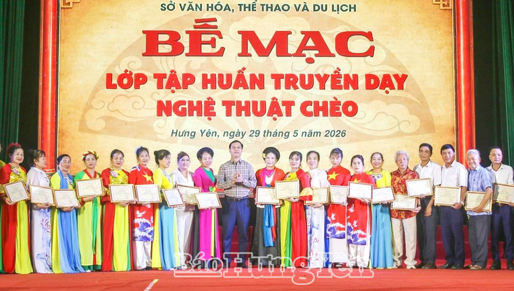 Hơn 90 học viên hoàn thành lớp tập huấn truyền dạy nghệ thuật chèo