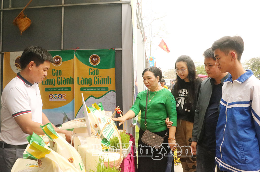 Gắn lễ hội truyền thống với bảo tồn di sản và khai thác giá trị văn hóa